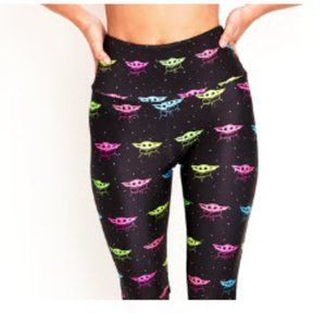 Goldsheep x Starwars Baby Yoda Leggings (Limited Edition) size  XL